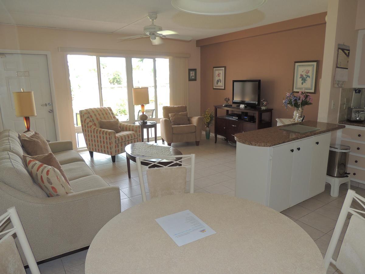 Aqua Mar Condos Pompano Beach Bagian luar foto