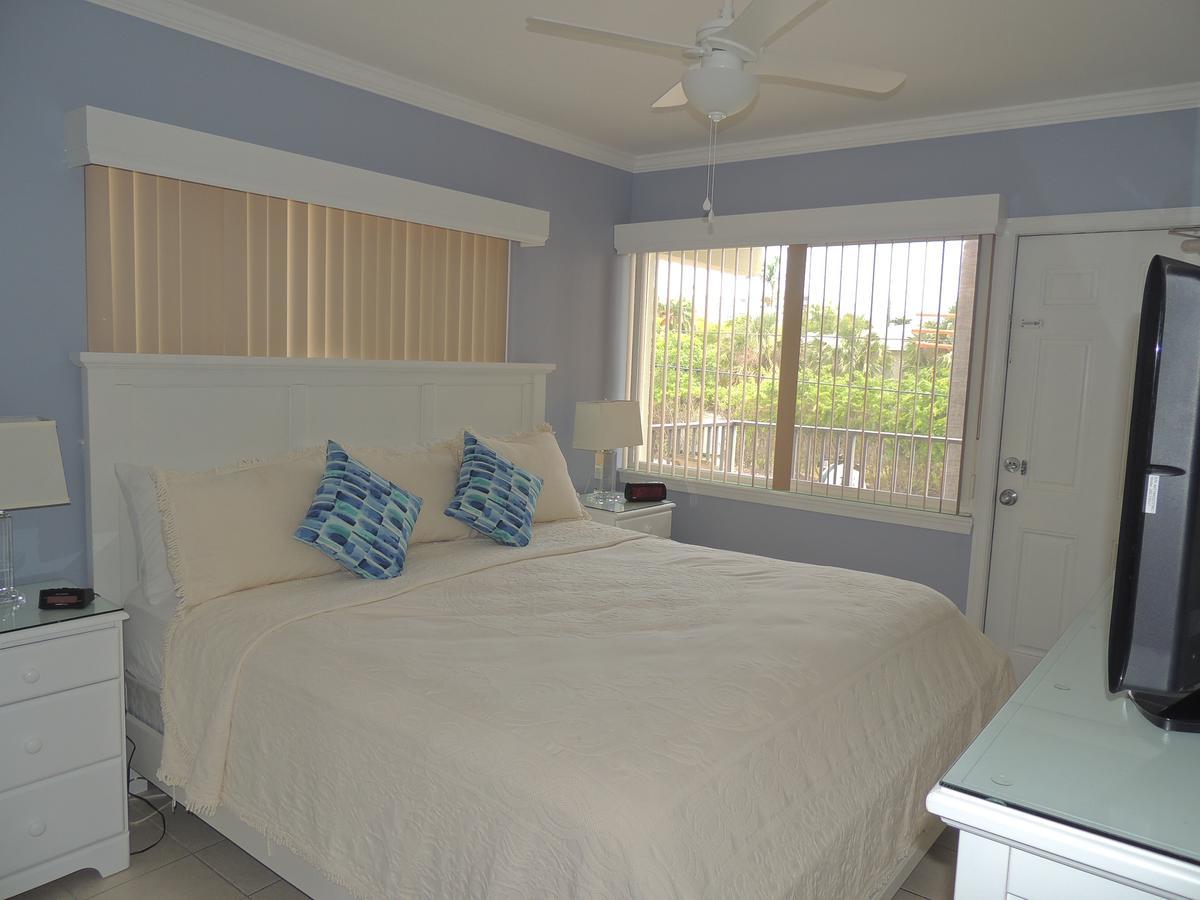 Aqua Mar Condos Pompano Beach Bagian luar foto