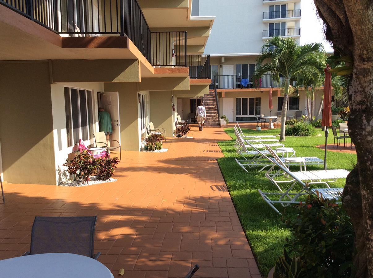 Aqua Mar Condos Pompano Beach Bagian luar foto