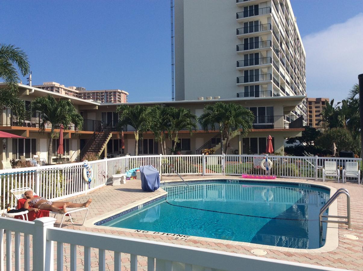 Aqua Mar Condos Pompano Beach Bagian luar foto