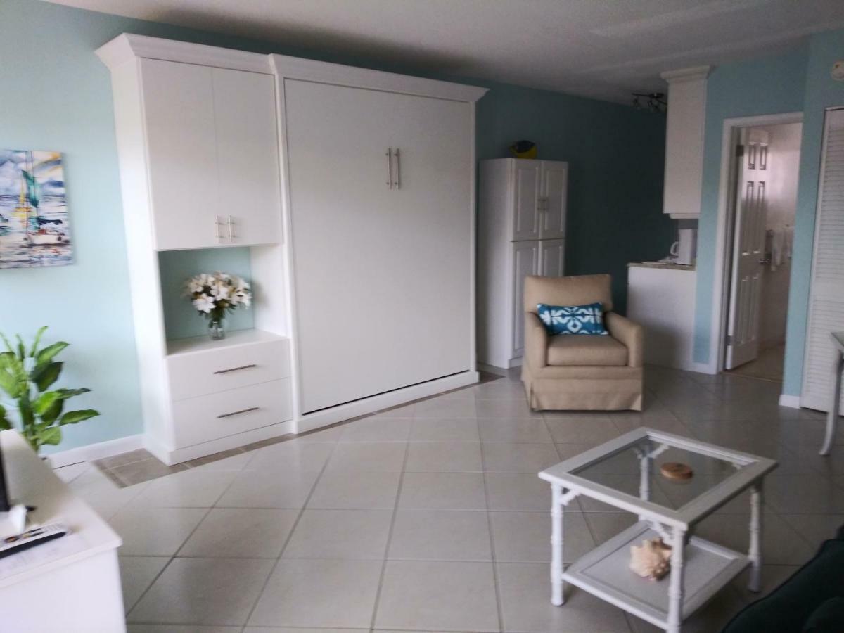 Aqua Mar Condos Pompano Beach Bagian luar foto