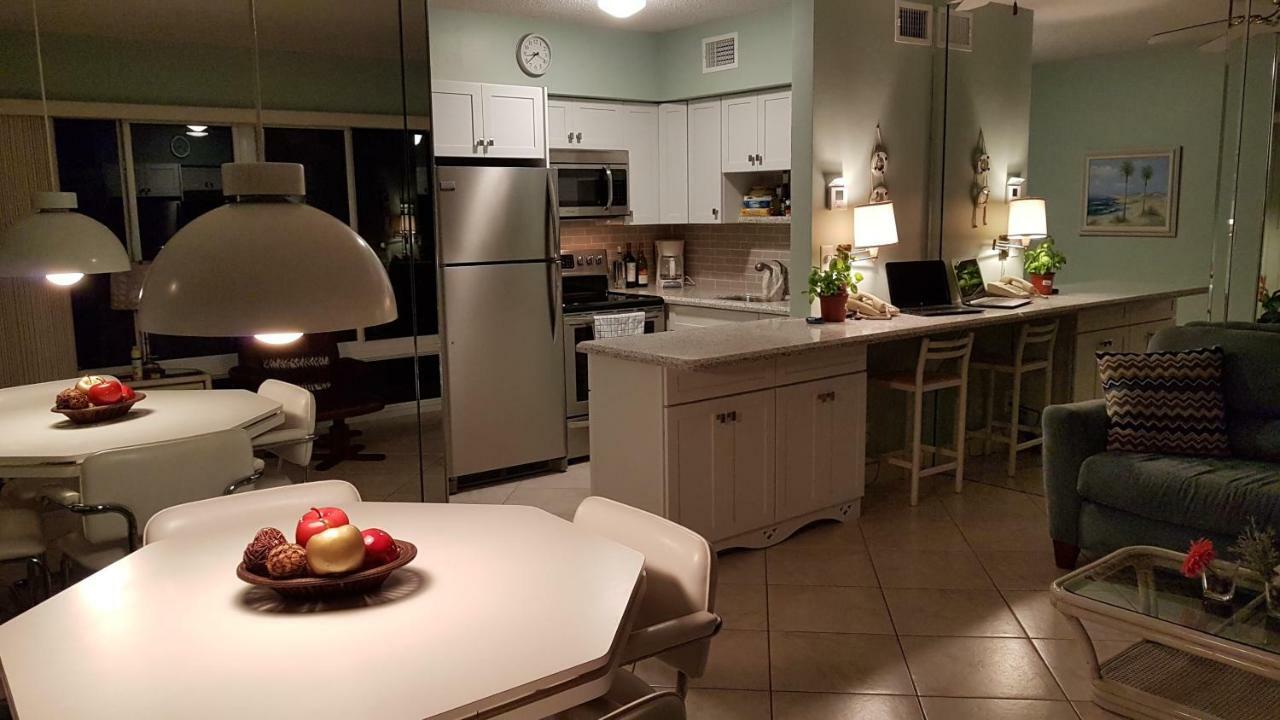 Aqua Mar Condos Pompano Beach Bagian luar foto